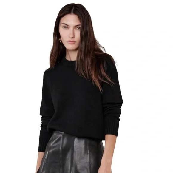 Banana Republic Sweaters - Banana Republic Black Crew Neck Long Sleeve Knit Sweater Pullover Size L